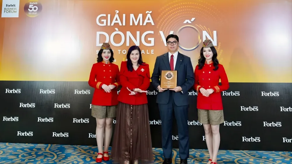 Forbes tiếp tục vinh danh Vietjet trong Top 50 công ty niêm yết tốt nhất Việt Nam 2026