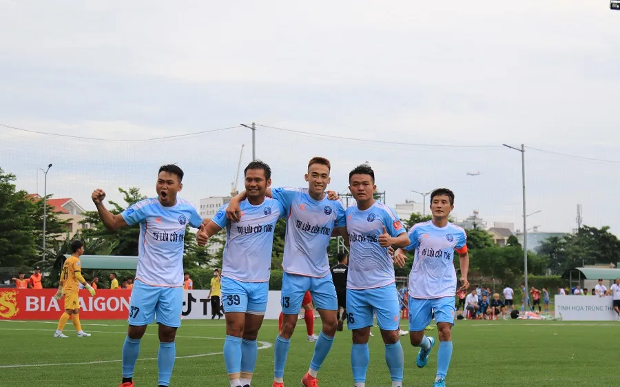 Niềm vui chiến thắng của Cửa Tùng Vĩnh Quang. ẢNH: ĐÌNH VIÊN 