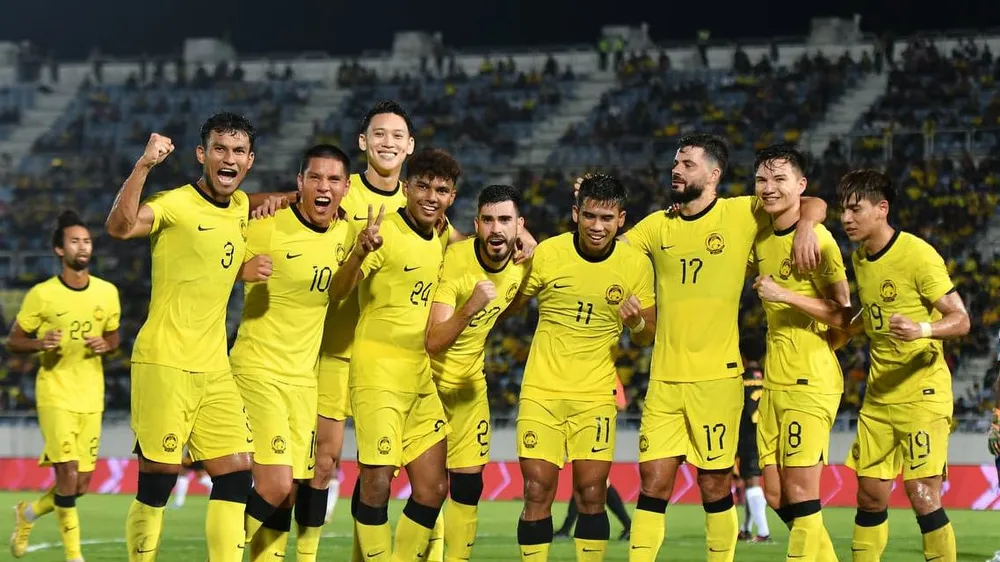 Niềm vui của các tuyển thủ Malaysia khi đánh bại Papua New Guinea tỉ số 10-0. ẢNH: FAM 