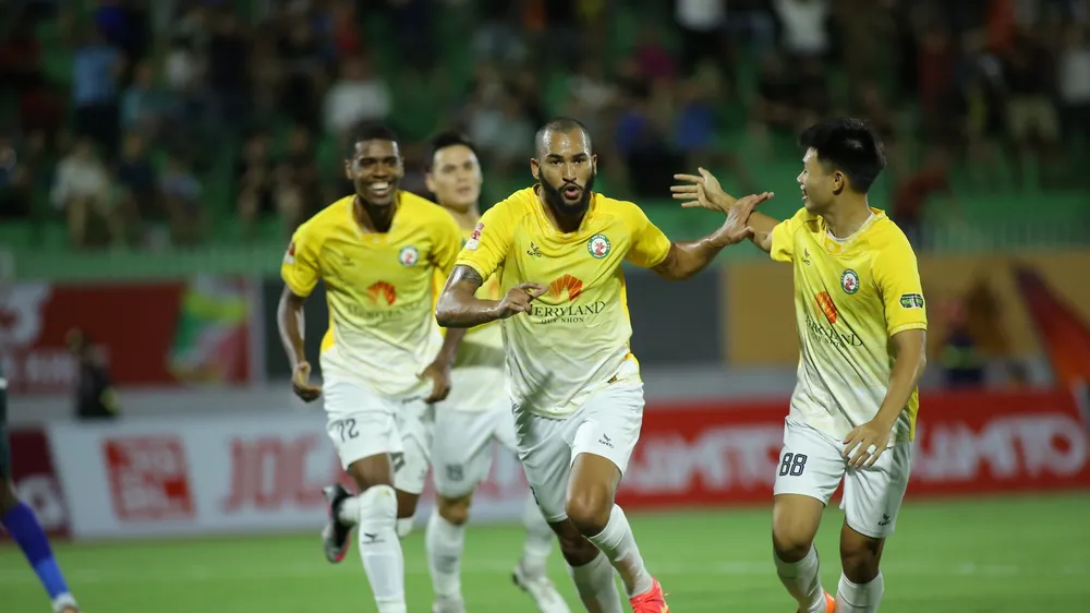 Bình Định có chiến thắng đầu tiên ở V-League 2023-24. Ảnh: DŨNG PHƯƠNG