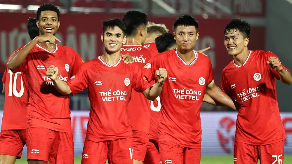 Khuất Văn Khang ghi siêu phẩm để mang về chiến thắng cho TC-Viettel trước Hải Phòng. 