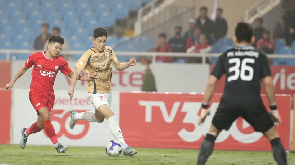 Viettel FC hừng hực khí thế khi gặp lại CAHN. 