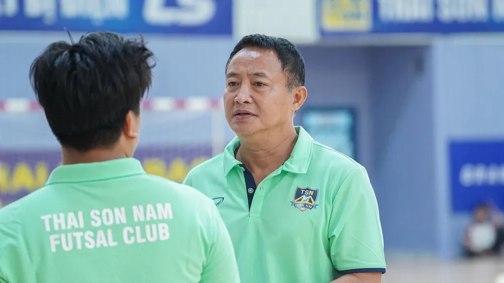 HLV thủ môn Nguyễn Đức Duy trở lại huấn luyện tại đội 1 Thái Sơn Nam TPHCM. ẢNH: ANH TRẦN 