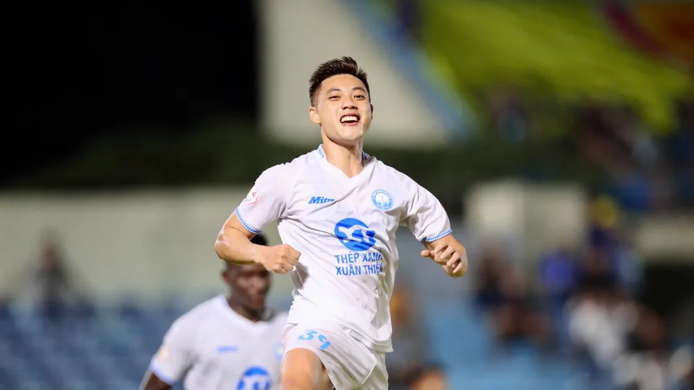 Nam Định vô địch V-League 2024-2025 sớm một vòng