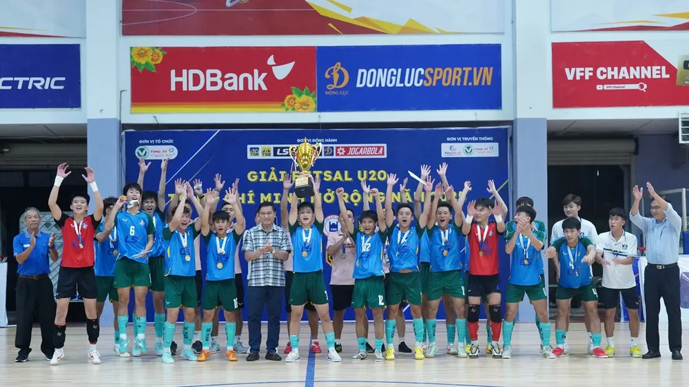 U20 Thái Sơn Nam TPHCM đăng quang tại Giải Futsal U20 TPHCM mở rộng 2025 đầy thuyết phục. ẢNH: TÂM HÀ