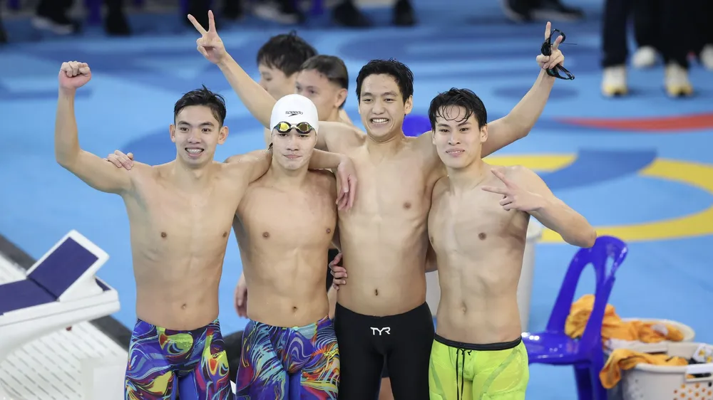 Các nam kình ngư Việt Nam đang toả sáng tại SEA Games 33. ẢNH: DŨNG PHƯƠNG 