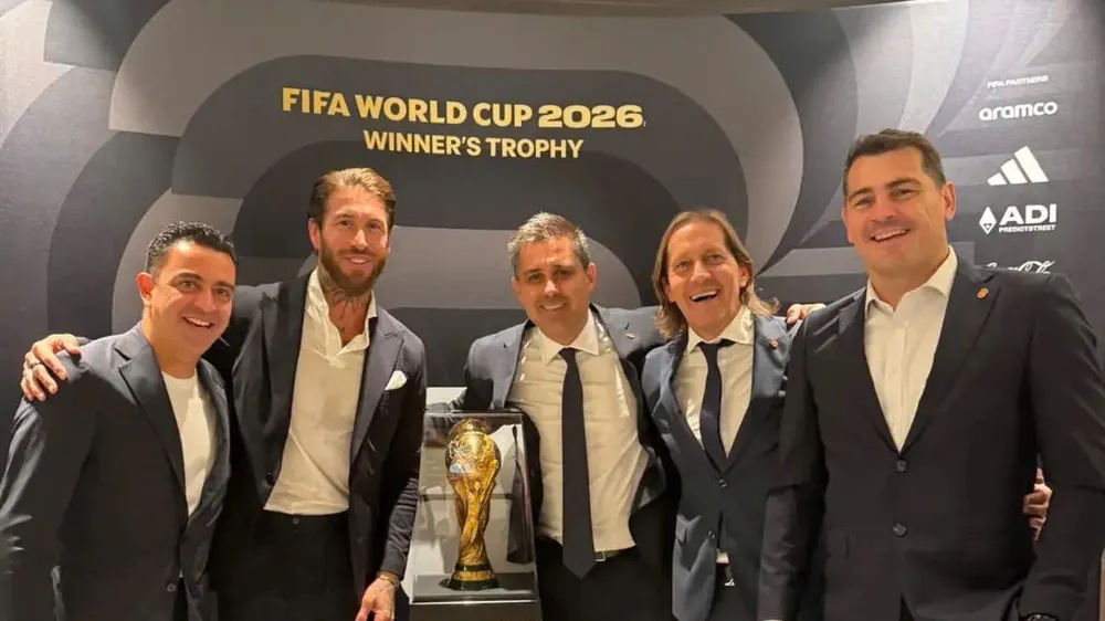 Các huyền thoại Iker Casillas, Xavi và Sergio Ramos dự khán trận bán kết World Cup 2026. ẢNH: RAMOS 