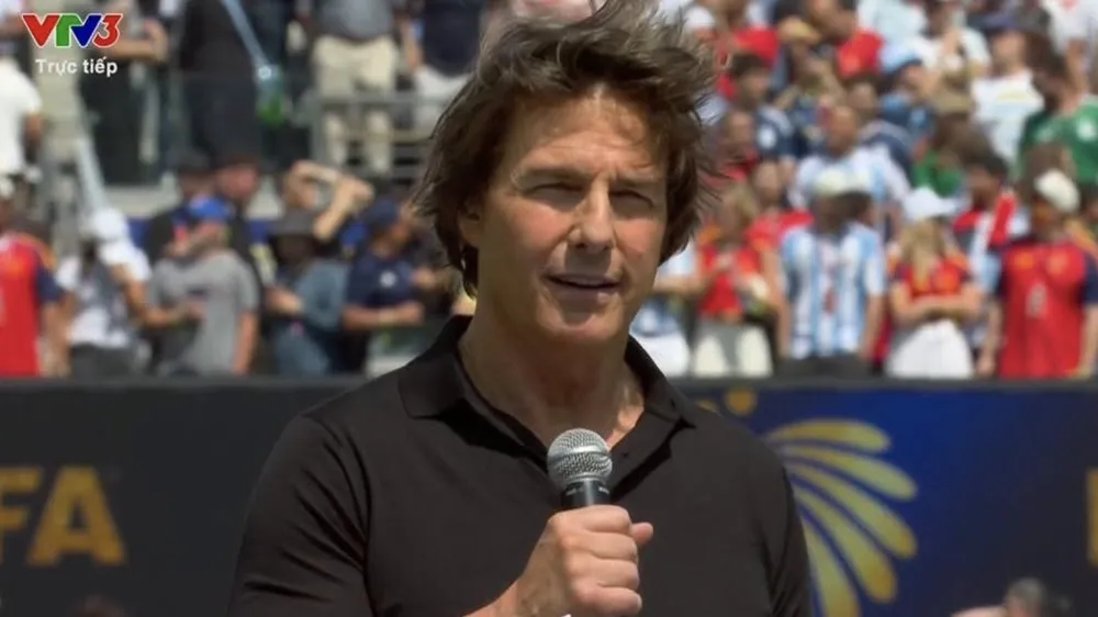 Nam diễn viên Tom Cruise xuất hiện ở lễ bế mạc World Cup 2026. ẢNH: CHỤP MÀN HÌNH VTV