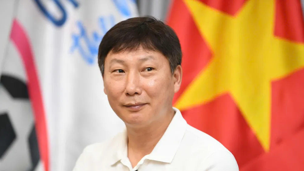 HLV Kim Sang-sik gặp gỡ truyền thông Việt Nam sau chức vô địch ASEAN Cup 2026 (ẢNH: TRỌNG HIẾU)
