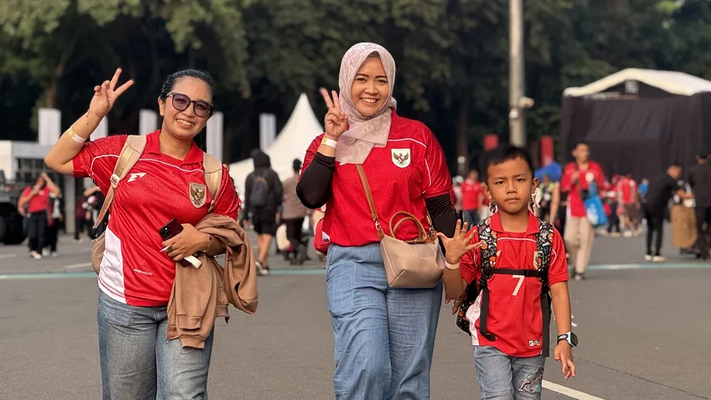 Các CĐV Indonesia háo hức chờ chung kết. ẢNH: TÂM HÀ