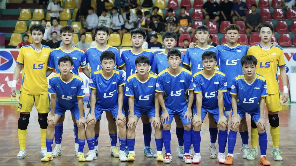 Các cầu thủ futsal trẻ Thái Sơn Nam TPHCM dự giải quốc tế tại Đồng Tháp. ẢNH: TÂM HÀ