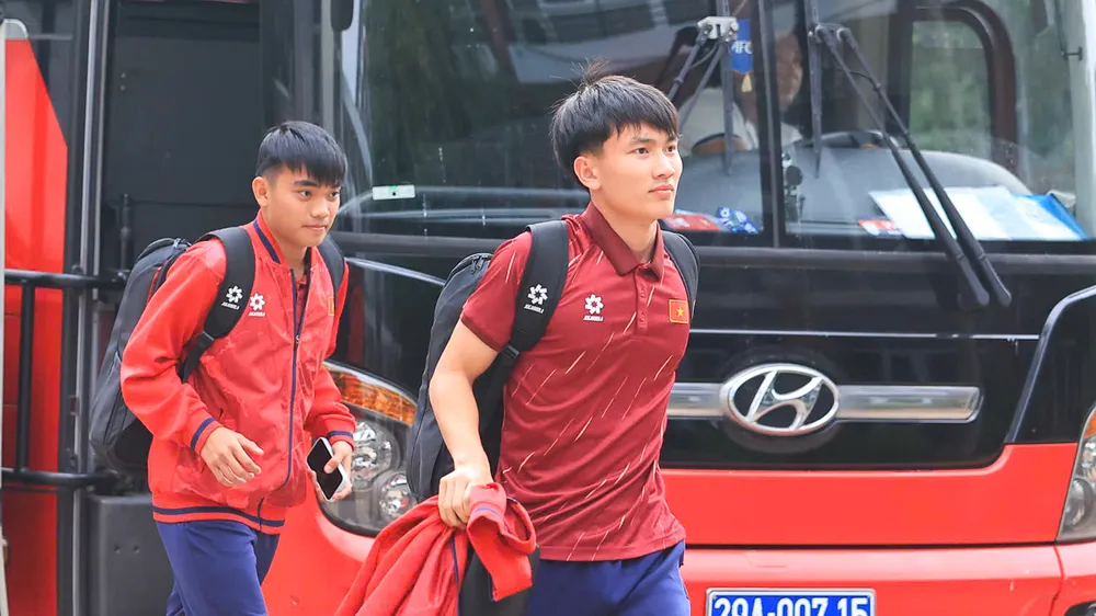 U17 Việt Nam trở về nước, khép lại chuyến tập huấn đầy tích cực tại Hàn Quốc. ẢNH: NHẬT ĐOÀN