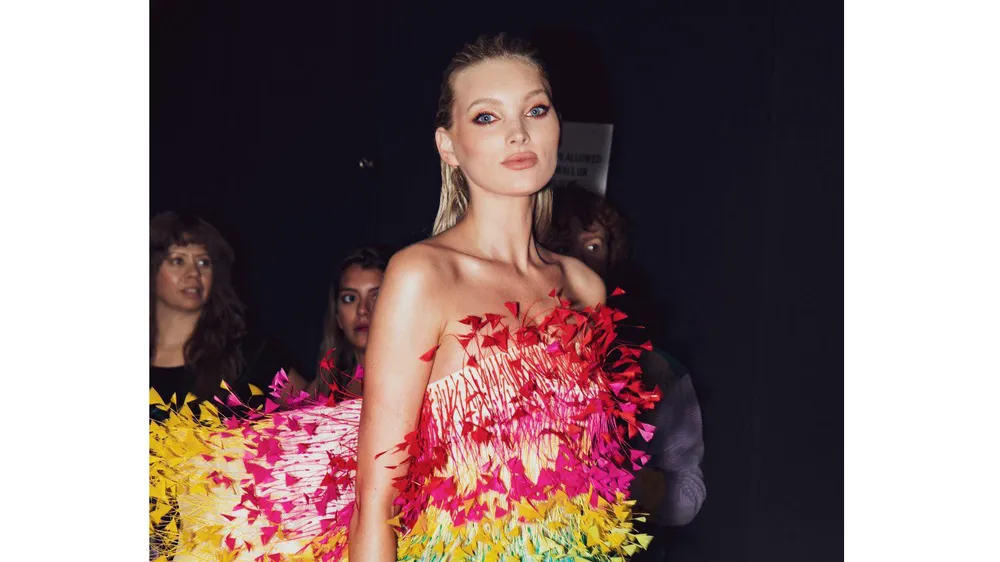 Elsa Hosk đảm nhiệm First Face và Vedette tại show Công Trí Xuân Hè 2020