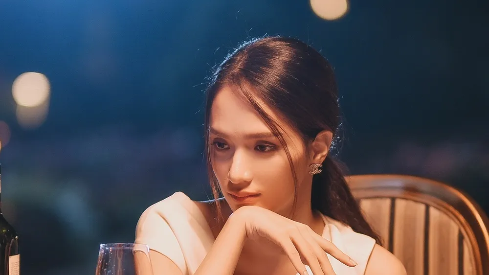 MV mới của Hương Giang lập kỷ lục lên No.1 Trending YouTube nhanh nhất
