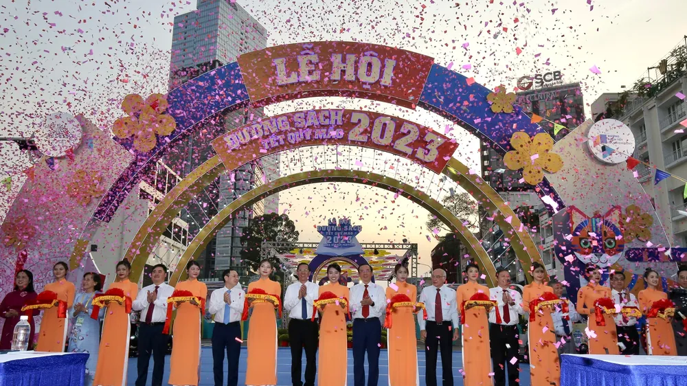 Khai mạc Lễ hội Đường sách Tết Quý Mão 2023 