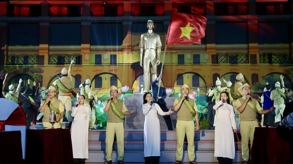 Chương trình nghệ thuật “Hành trình thế kỷ”: Một cuộc đời vĩ đại, một hành trình chân lý