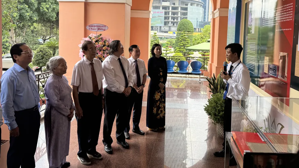Khai mạc trưng bày chuyên đề “Chủ tịch Hồ Chí Minh - Người sáng lập Báo chí cách mạng Việt Nam”