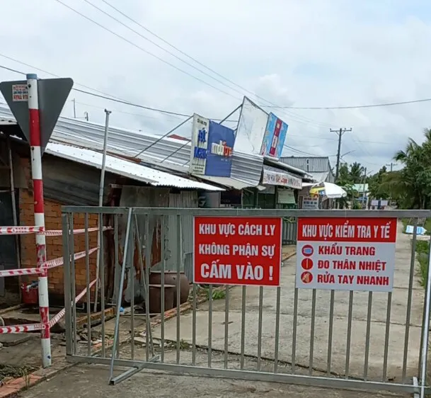 Một khu vực phong tỏa ở thị xã Long Mỹ, tỉnh Hậu Giang