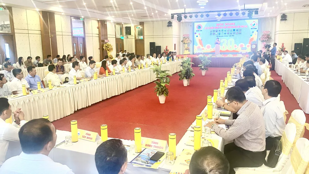 Quang cảnh hội nghị