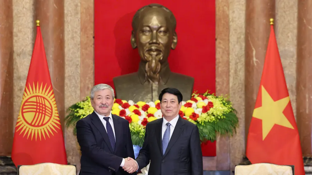 Đề nghị Kyrgyzstan ủng hộ lập trường của Việt Nam về vấn đề Biển Đông