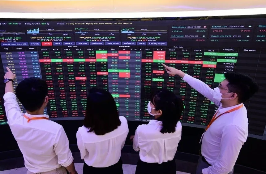 10 sự kiện chứng khoán tiêu biểu năm 2025 do nhà báo bình chọn