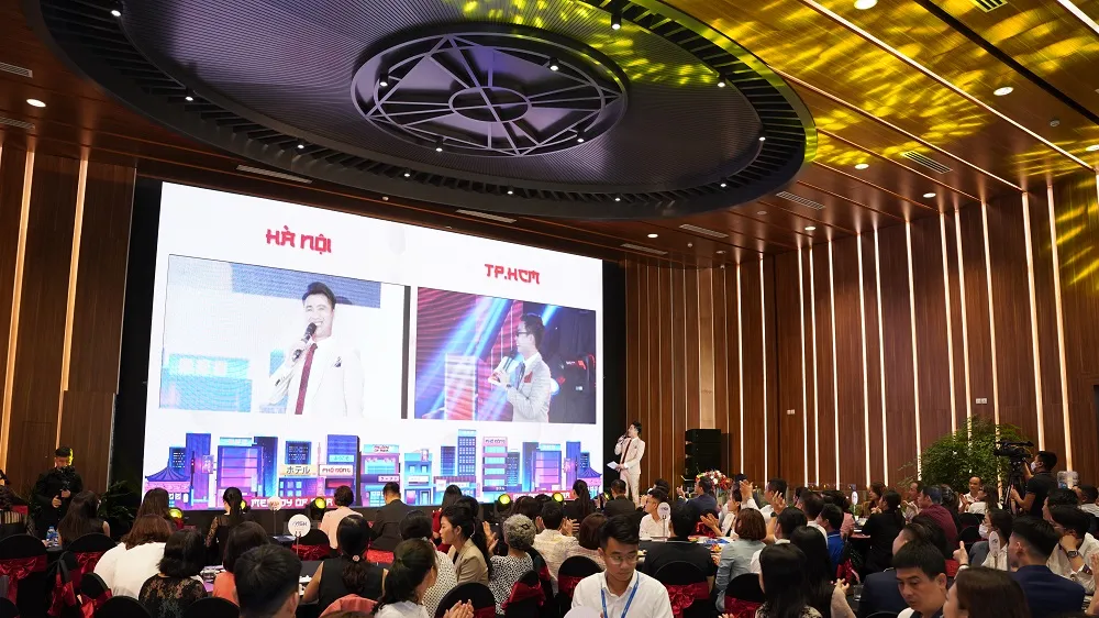 MIKGroup “chơi lớn” tặng không giới hạn xe ô tô Camry và iPhone 13 cho khách hàng