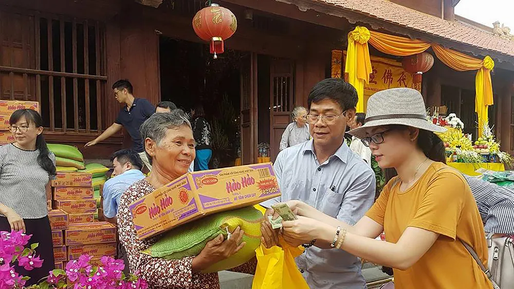 Một hoạt động từ thiện nhân lễ Vu lan ở huyện Côn Đảo, tỉnh Bà Rịa - Vũng Tàu
