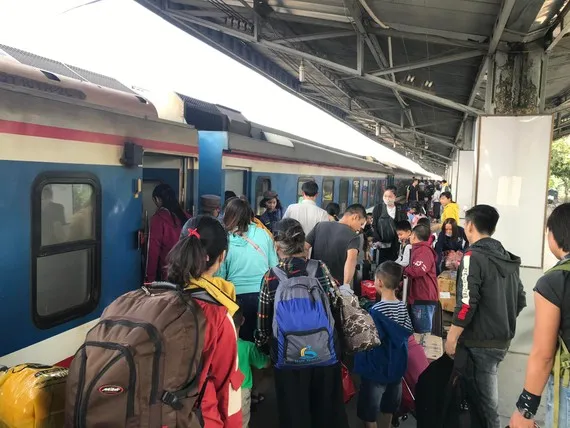 Cảnh giác mua vé tàu không hợp lệ