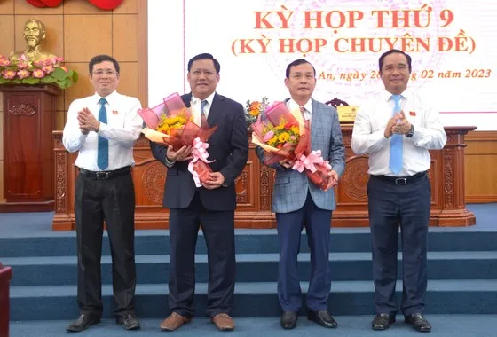 Phê chuẩn tân Phó Chủ tịch UBND tỉnh Long An Huỳnh Văn Sơn