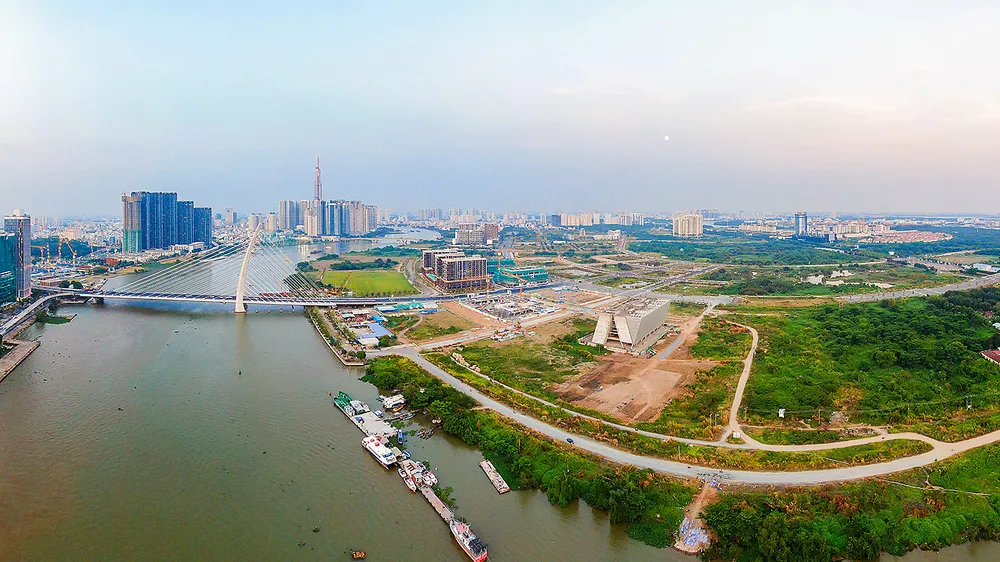 Khu đô thị mới Thủ Thiêm (TP Thủ Đức, TPHCM) với hướng nhìn từ Bến Bạch Đằng (quận 1). Ảnh: HOÀNG HÙNG
