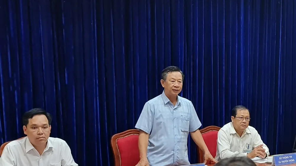 Ban Tuyên giáo Tỉnh ủy phối hợp với Sở TT-TT và người phát ngôn UBND tỉnh Cà Mau họp báo cung cấp thông tin
