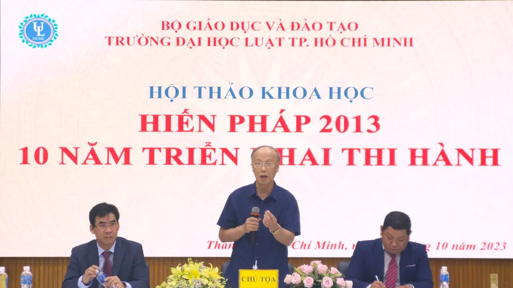 PGS. TS Trần Ngọc Đường, nguyên Phó Chủ nhiệm Văn phòng Quốc hội, thành viên thường trực Ban Biên tập dự thảo sửa đổi Hiến pháp 1992 (Hiến pháp 2013) phát biểu