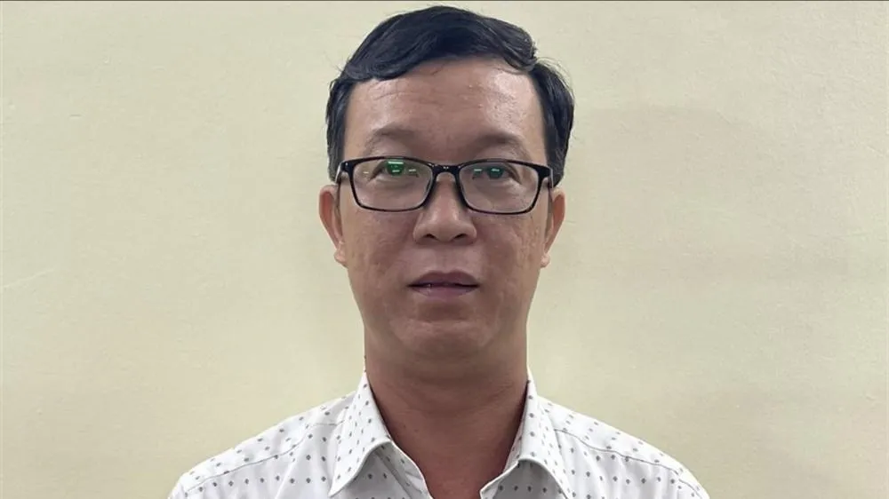 Bắt Phó Chánh Văn phòng Sở NN-PTNT TPHCM 