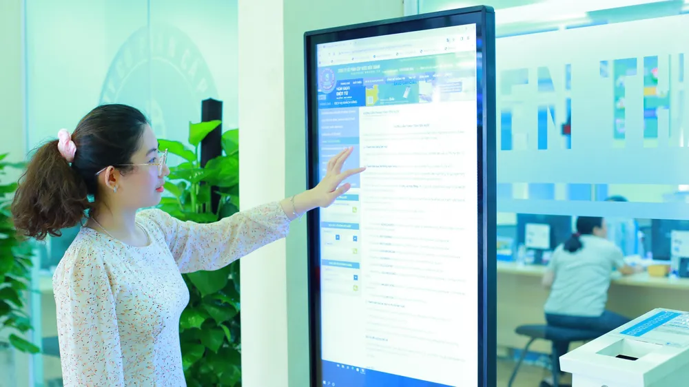 Tra cứu thông tin dịch vụ khách hàng online trên website Công ty CP Cấp nước Bến Thành