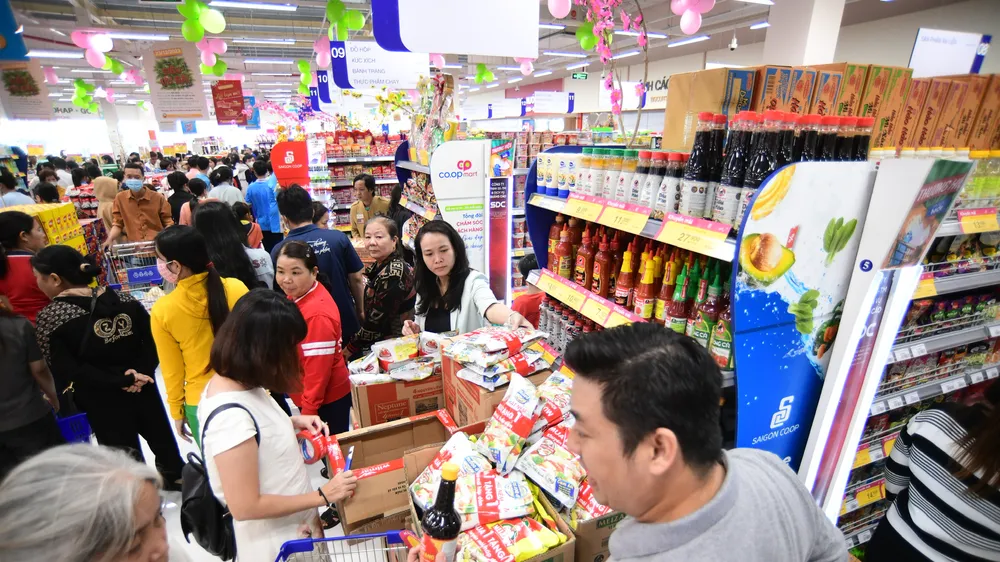 Các chương trình giảm giá được triển khai liên tục tại siêu thị Co.opmart