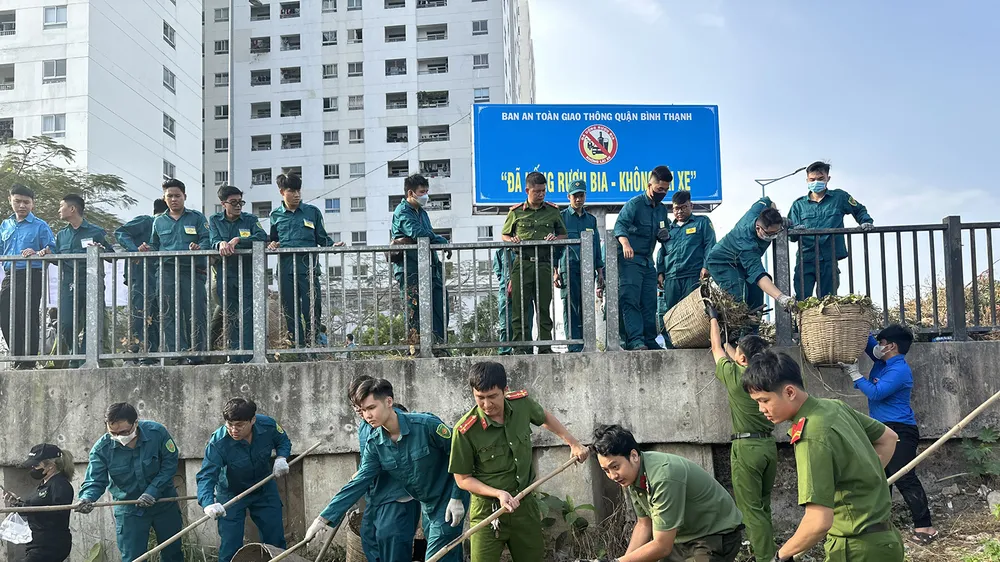 Sống vì cộng đồng