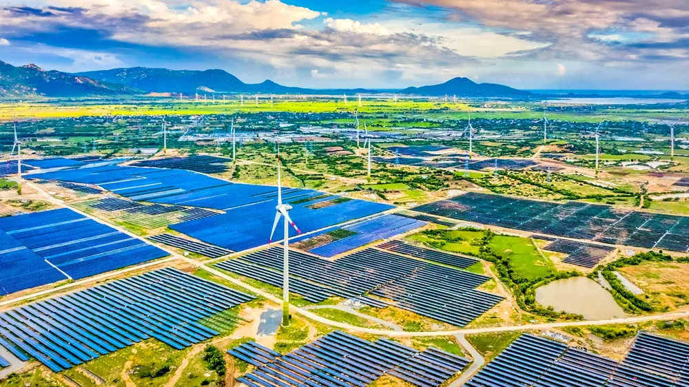 Bài toán phát triển năng lượng tái tạo