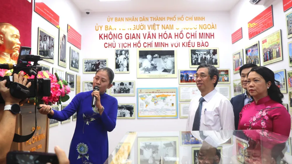 TPHCM khánh thành 2 công trình kết nối kiều bào 