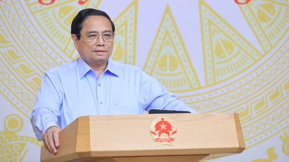 Thủ tướng Phạm Minh Chính chủ trì và phát biểu tại Hội nghị Thường trực Chính phủ làm việc với các ngân hàng thương mại cổ phần. Ảnh: VIẾT CHUNG