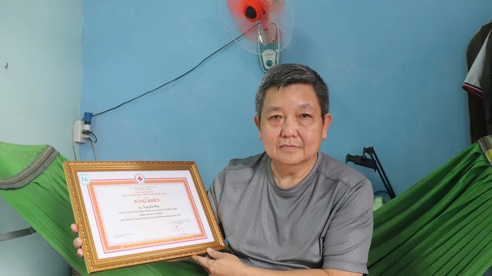 Ông Nguyễn Hòa đã có tới 112 lần hiến máu 