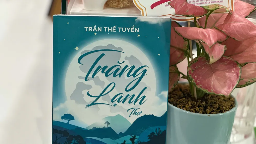 Trăng lạnh và niềm hạnh phúc khi còn mẹ