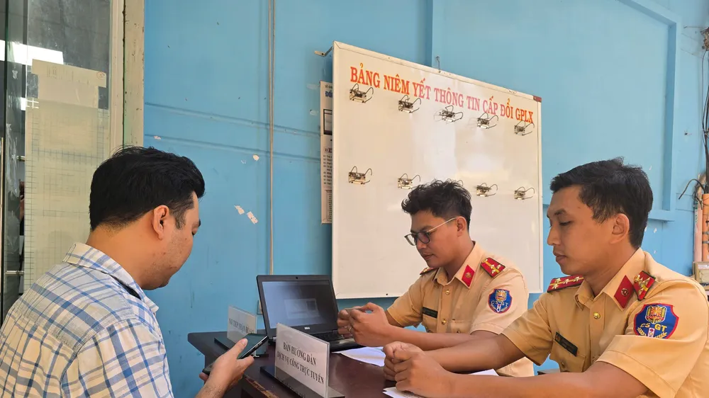 Quản lý việc sát hạch, cấp giấy phép lái xe cơ giới đường bộ: Áp dụng công nghệ, hạn chế tiêu cực