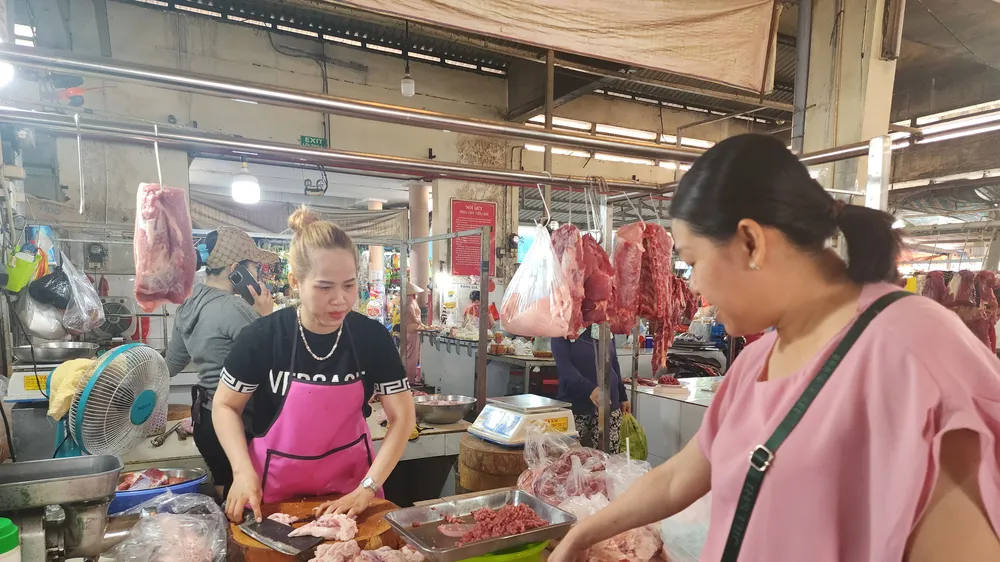 Giá heo hơi trong nước tăng mạnh