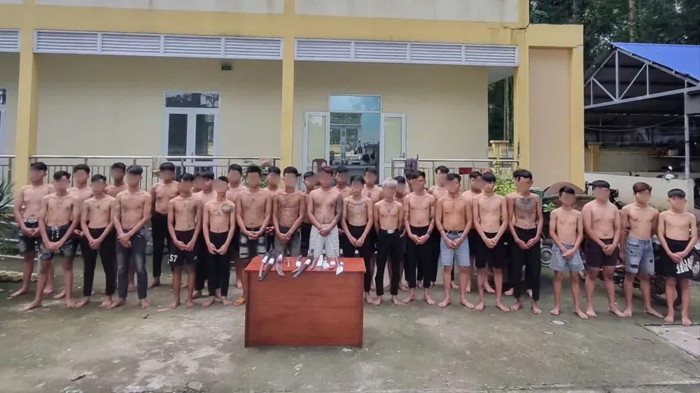 Các đối tượng bị mời làm việc. Ảnh Công an TP Đồng Nai