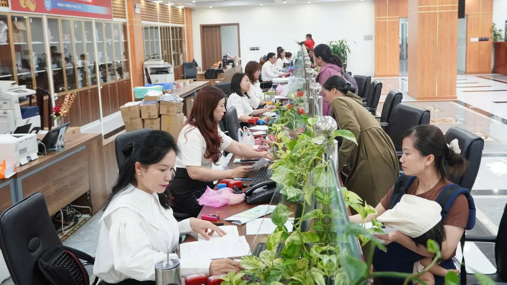 BHXH TPHCM giải quyết hồ sơ cho người dân