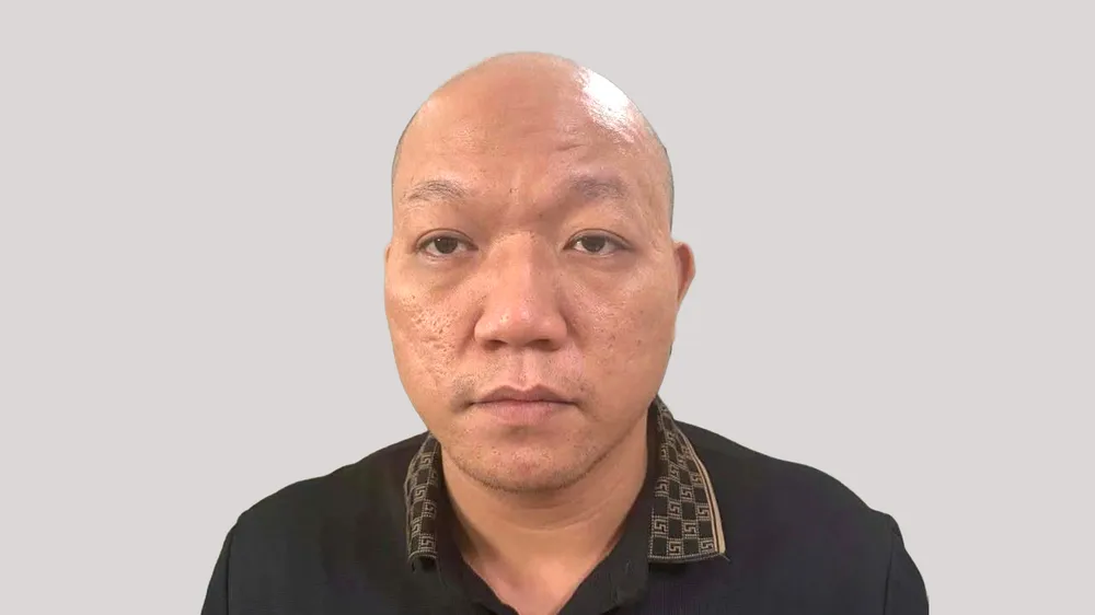 Ngọc "Ramboo" tại cơ quan điều tra. Ảnh: CÔNG AN CUNG CẤP