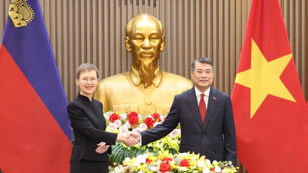 Thủ tướng Lê Minh Hưng và Thủ tướng Công quốc Liechtenstein Brigitte Haas. Ảnh QUANG PHÚC