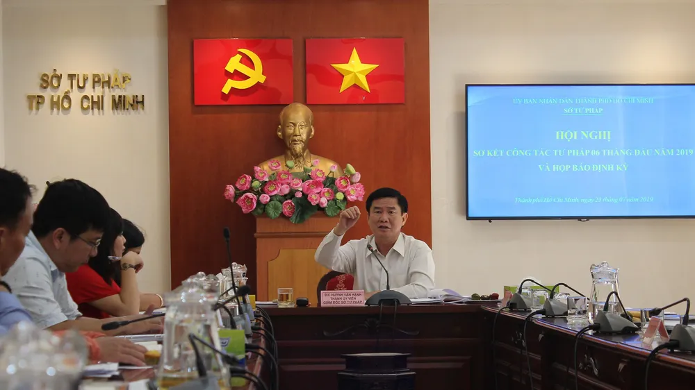 “Chưa phát hiện công chứng viên nào câu kết với tội phạm lừa người dân”