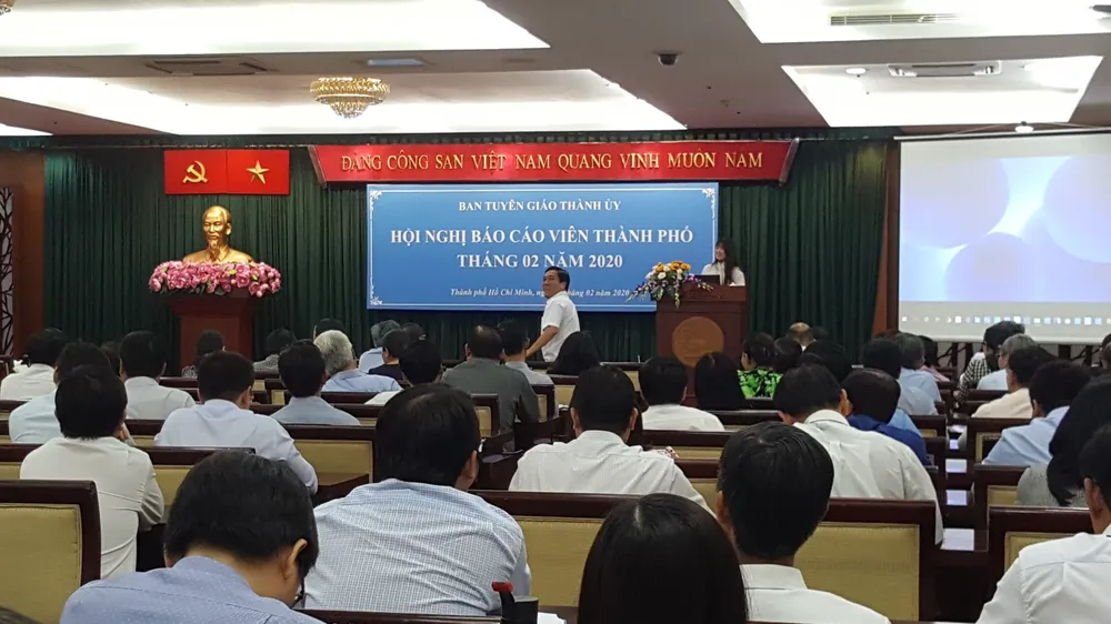 Bác sĩ Bệnh viện Chợ Rẫy: “TPHCM hoãn học 2 tuần là vừa đủ”