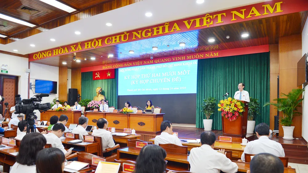 Kỳ họp thứ 21 của HĐND TPHCM, chiều 12-10-2020. Ảnh: VIỆT DŨNG